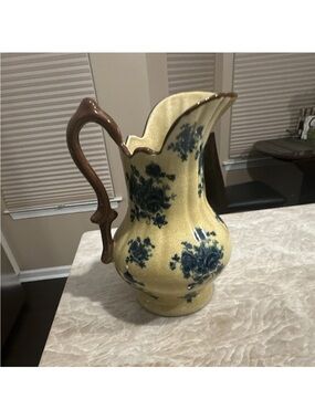 Vintage formalities by Baum Bros Blu floral crackle ceramic made in China